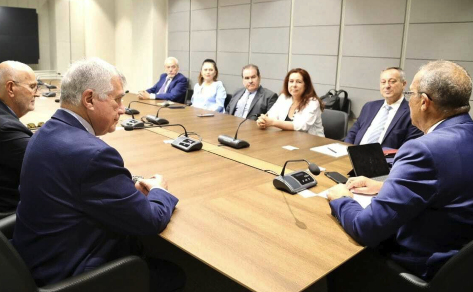 Caption Caption
