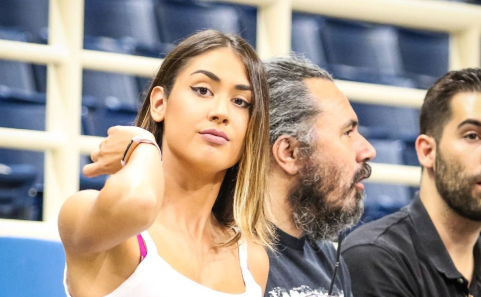 Η γνωστή influencer Έλενα Κρεμλίδου Η γνωστή influencer Έλενα Κρεμλίδου